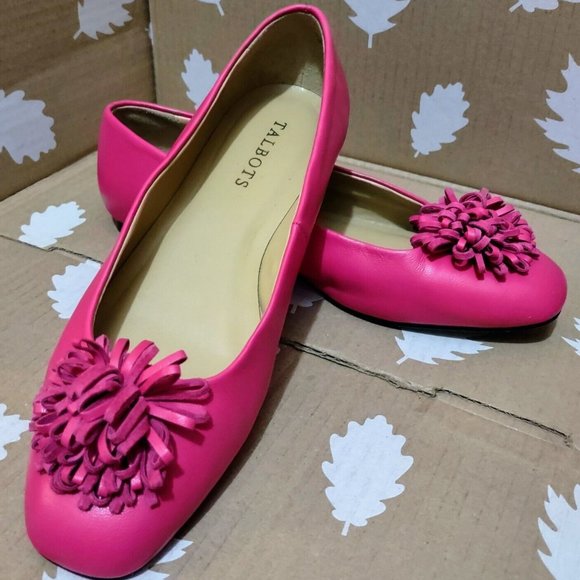Talbots Pom Pom Ballet Flats "Stella" Leather Slip On Sz 7 ~ EUC - Picture 1 of 10